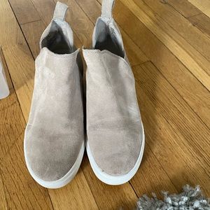 Steve Madden  Shane wedge sneaker … like new only worn a few times